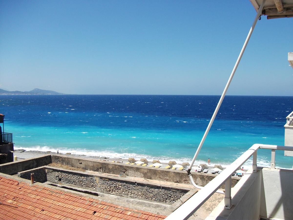A Unique Seaside View!!! Διαμέρισμα Rhodes City Εξωτερικό φωτογραφία
