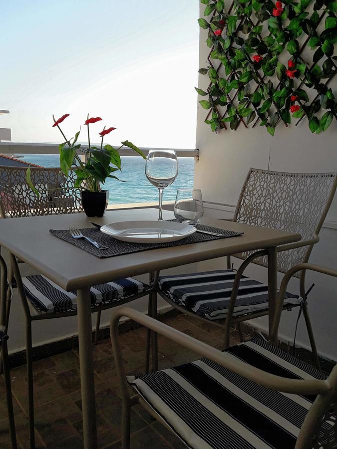 A Unique Seaside View!!! Διαμέρισμα Rhodes City Εξωτερικό φωτογραφία