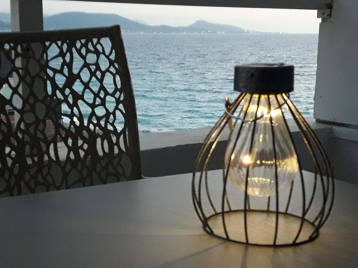 A Unique Seaside View!!! Διαμέρισμα Rhodes City Εξωτερικό φωτογραφία